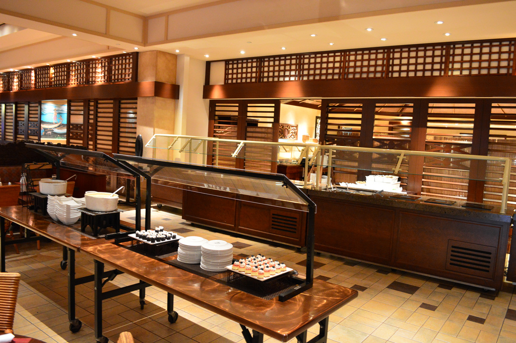 Universal Dining THE WOK EXPERIENCE at Universal’s Royal Pacific