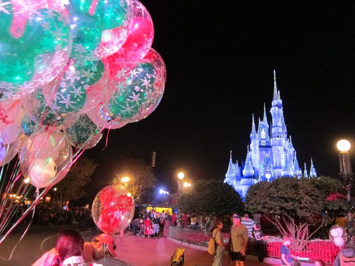 How much do balloons cost at Disney World? - Urban Tastebud Disney