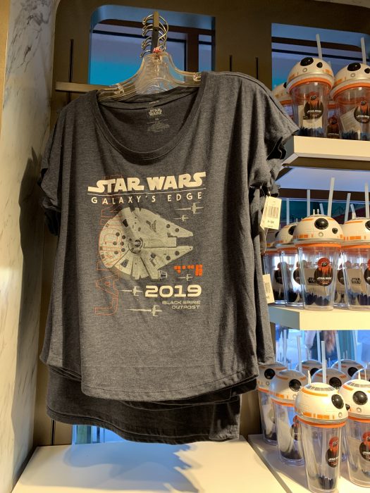 Star Wars Disney Parks Just Got Awesome New Apparel And You Can Buy It Now  - Narcity