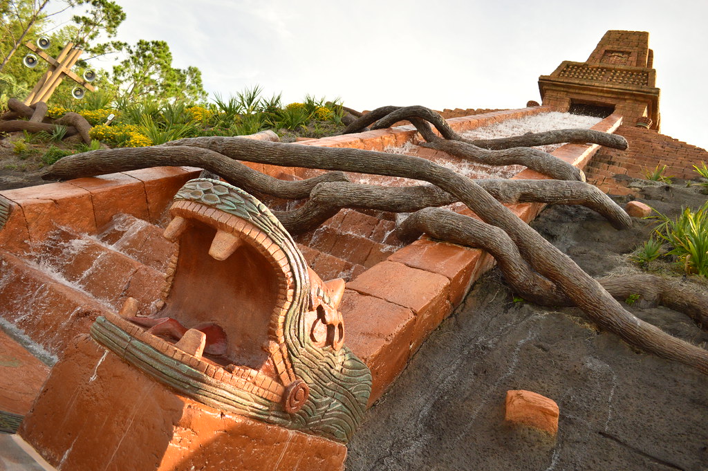 A Friday Visit with Jim Korkis: Rock 'N' Roller Coaster at Disney's  Hollywood Studios 