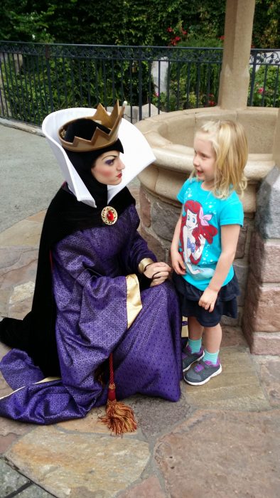 evil queen disneyland