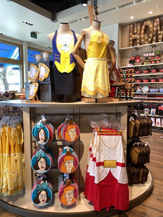 https://touringplans.com/blog/wp-content/uploads/2020/06/Beauty-and-the-Beast-and-Cinderella-Themed-Aprons-525x700.jpg