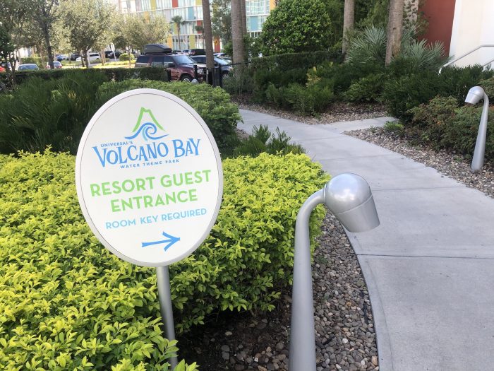 theme park bus stop walkway cabana bay universal orlando-2