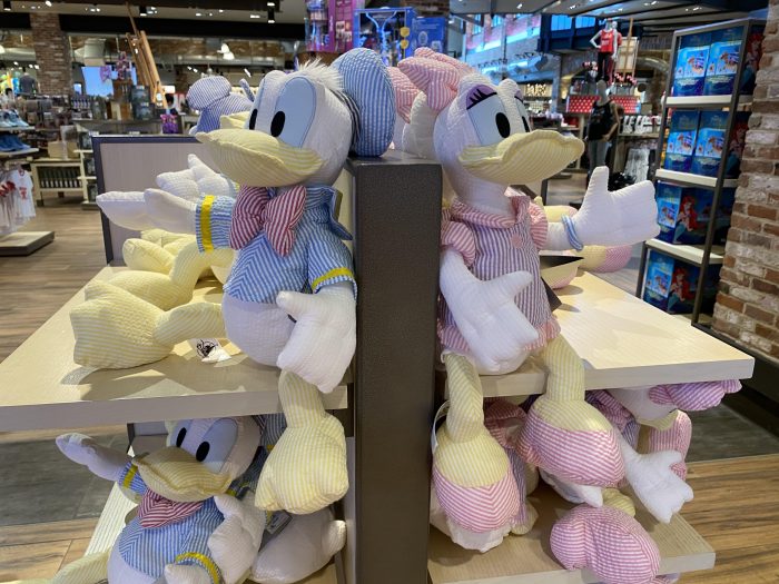 disney store daisy duck plush