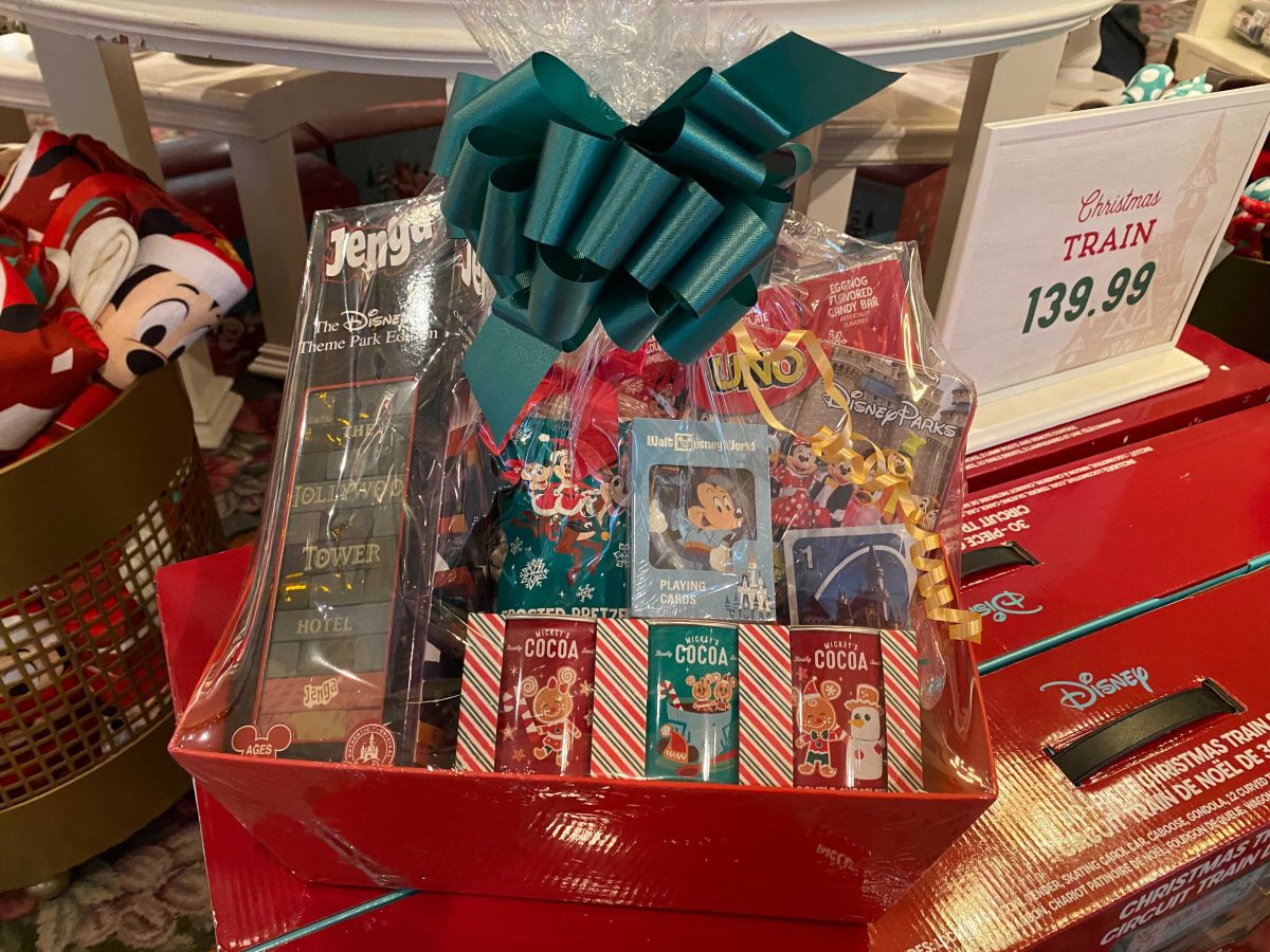 Dreaming of Disney Gift Basket 