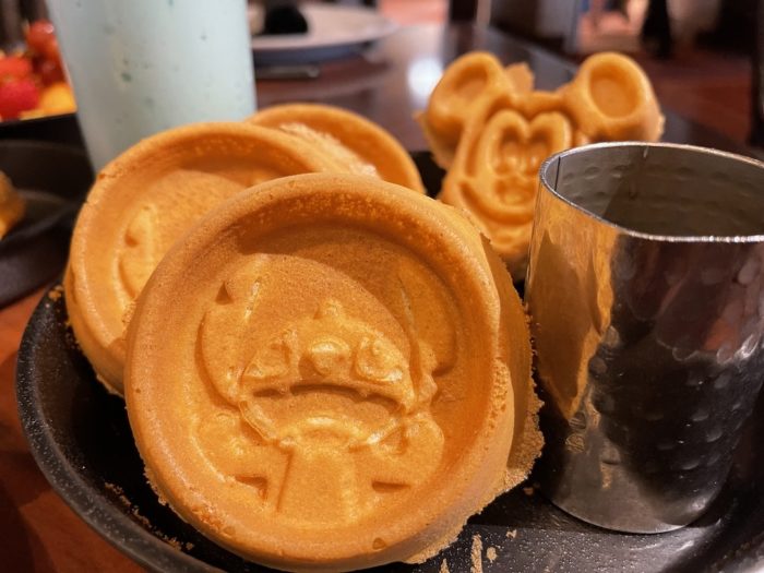 Mickey & Stitch waffles at Polynesian 'Ohana breakfast! Stitch waffles!!!