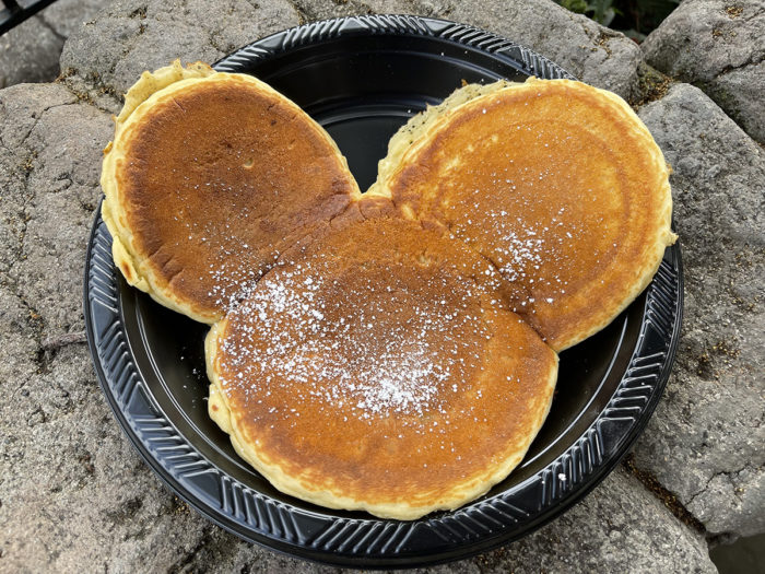 REVIEW: The Green Stuff from Red Rose Taverne at Disneyland a