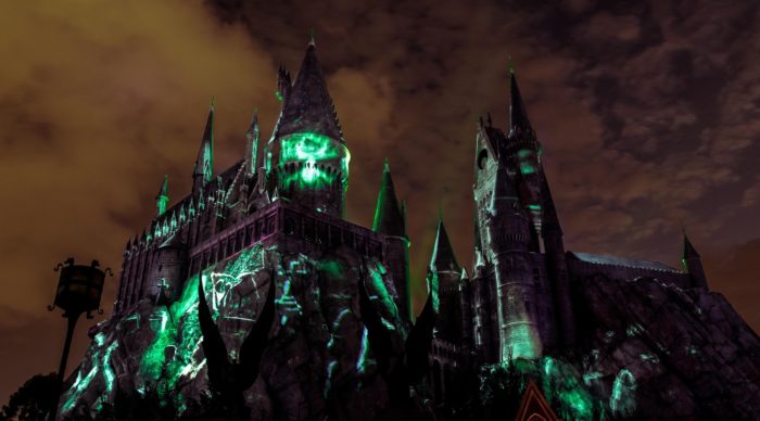 The SATURDAY SIX Looks at THE DARK ARTS in Universal's Wizarding