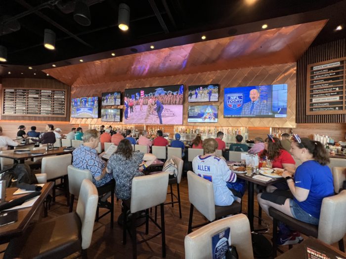 Best Sports Bars in Orlando To Watch NFL Football Games!