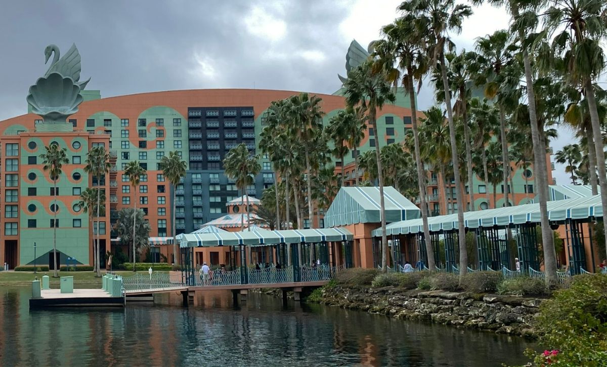 Walt Disney World Swan and Dolphin theme park drop off locations