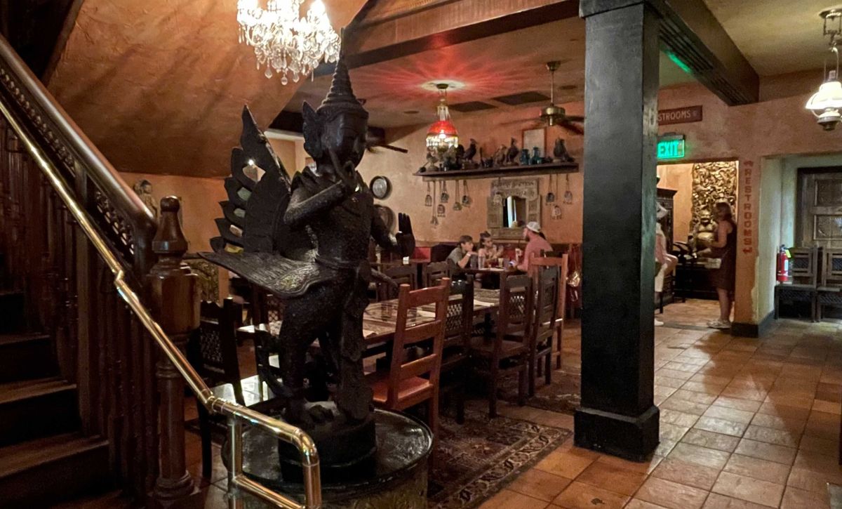 https://touringplans.com/blog/wp-content/uploads/2023/11/Yak-and-Yeti-restaurant-interior.jpg